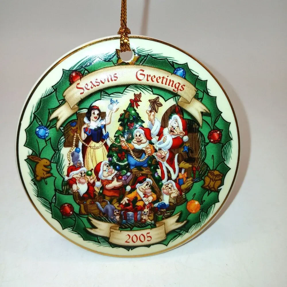 Disneyland Snow White 2005 Ceramic Christmas Ornament Through The Years Series